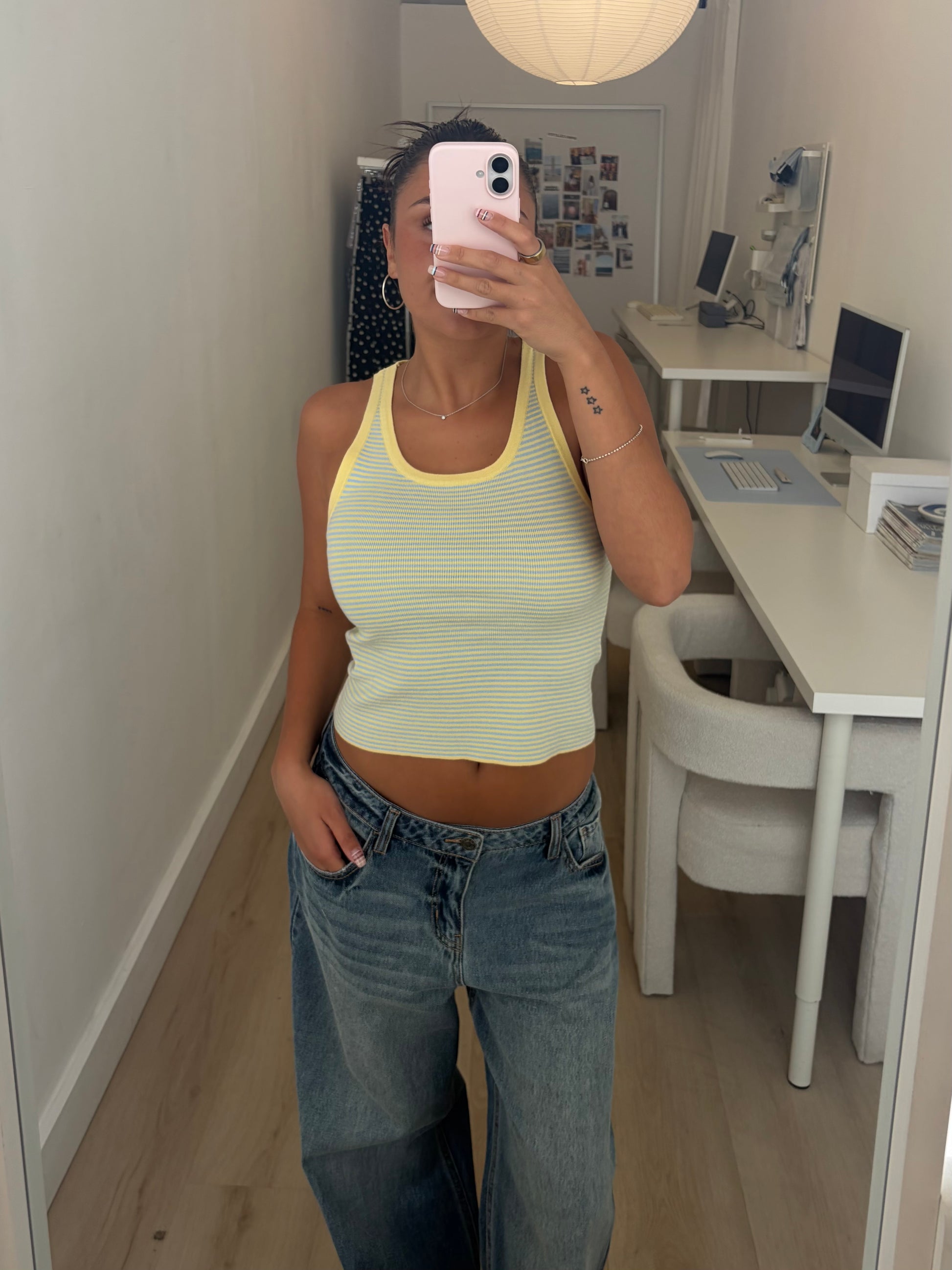 Sydney Top