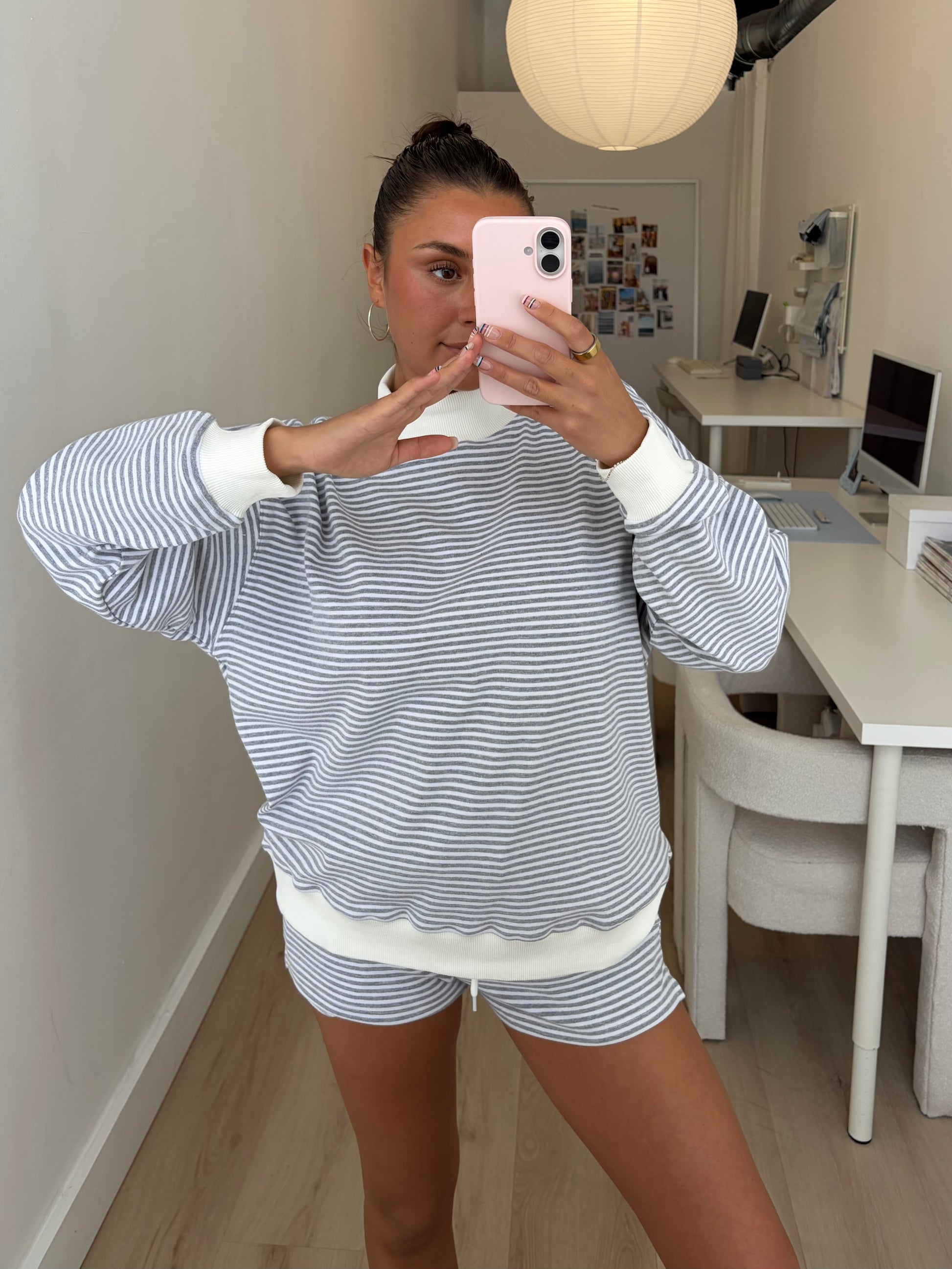 Leslie Sweatshirt (Grey)